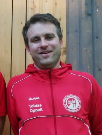  Tobias Oppelt spielte im Einzel ausgeglichen im 1. Paarkreuz