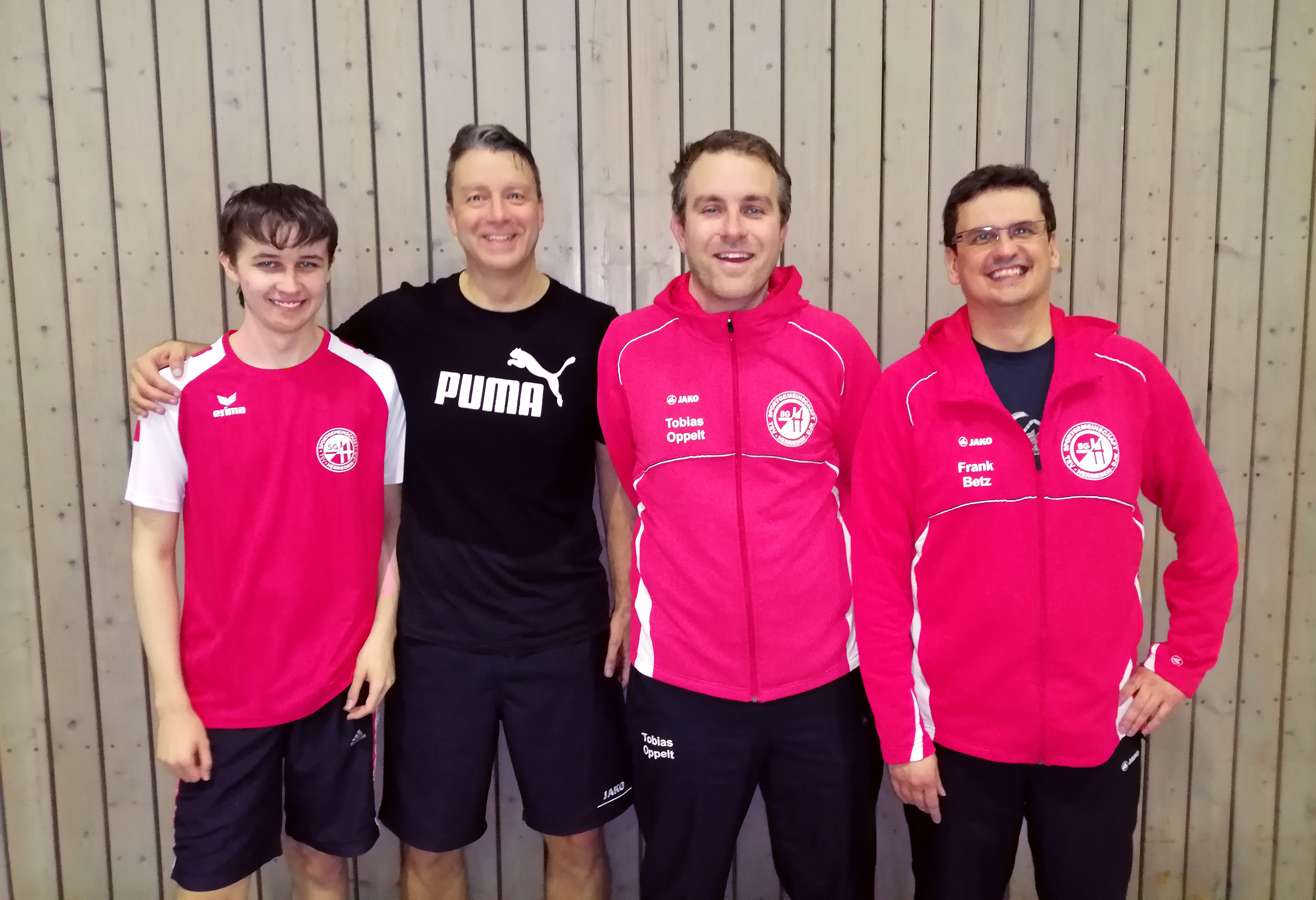  Die Finalisten der Herrieder Tischtennis-Vereinsmeisterschaften (von links): Jan Garreis, Michael Heller, Tobias Oppelt und Frank Betz.