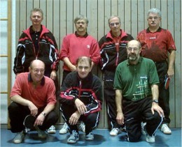  stehend v.l.: Erich Arnold, Joachim Schwarz, Klaus Bickel, Gerhard Weiskopf  kniend v.l.: Hans Dörrbeck, Max Gessler, Peter Fläschner